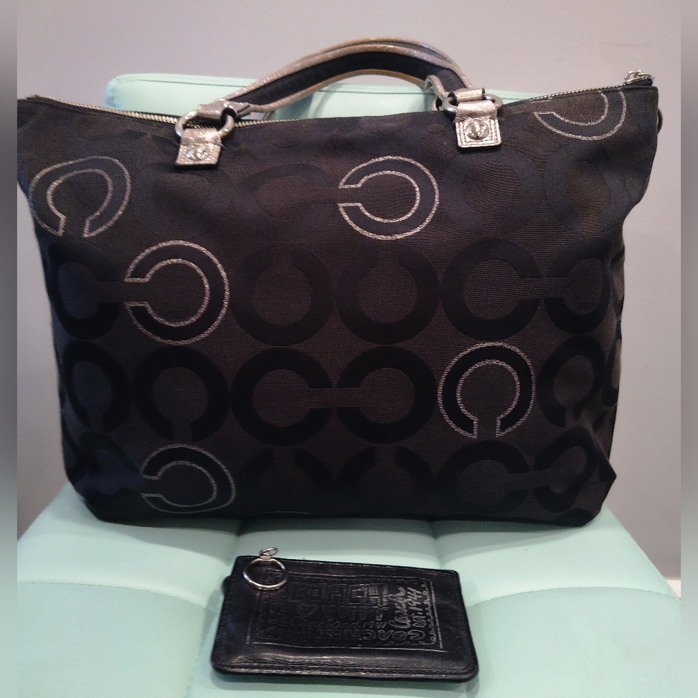 Coach Poppy Metallic Glam Signature Tote Bag & Poppy Key & Card Holder - Picture 4 of 16